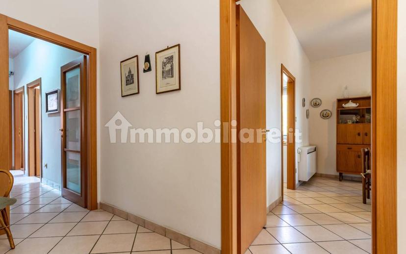 Trilocale via Longarola 30/3, Longara, Calderara di Reno