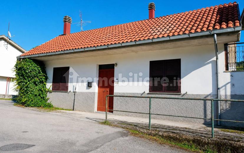 Villa unifamiliare frazione Vandra   53, Forlì del Sannio — foto 7 di 9