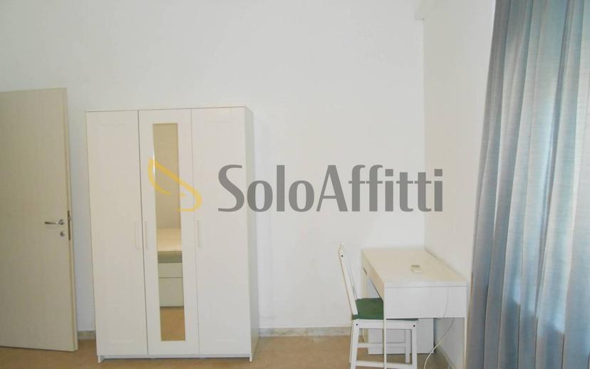 Bilocale via Langosco 26, Centro Storico, Pavia