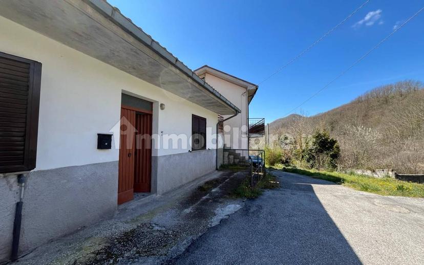 Villa unifamiliare frazione Vandra   53, Forlì del Sannio — foto 9 di 9