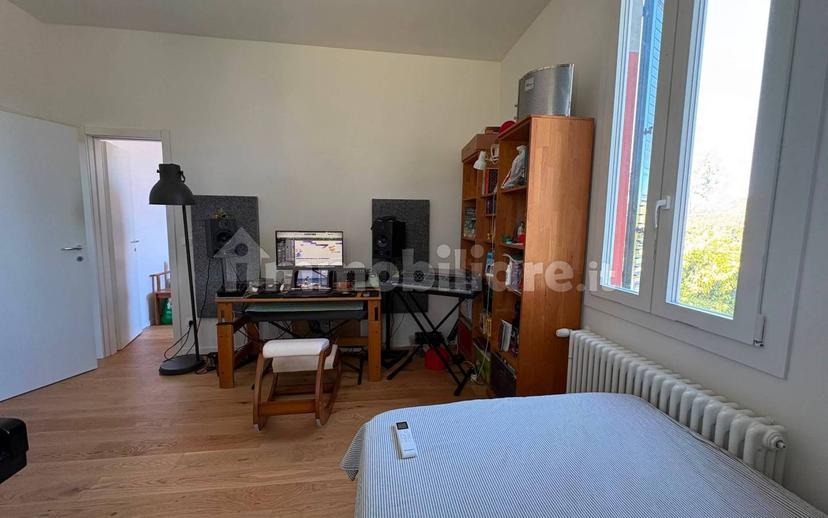 Trilocale ottimo stato, primo piano, Centro, Garibaldi, Casalecchio di Reno — foto 11 di 34