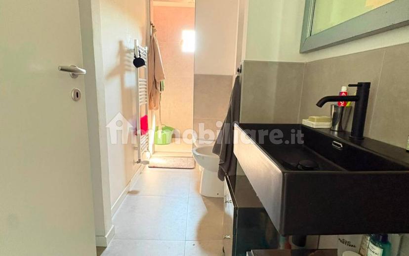 Trilocale ottimo stato, primo piano, Centro, Garibaldi, Casalecchio di Reno — foto 27 di 34