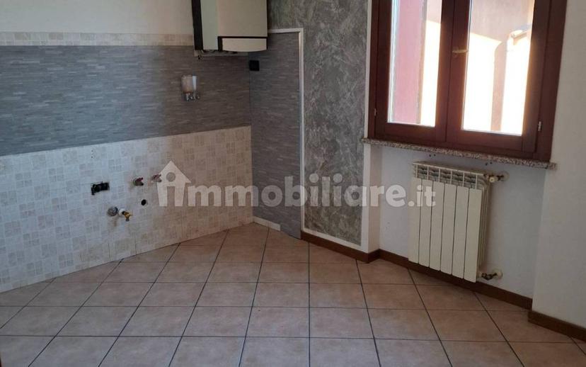 Appartamento via Giovanni Ormezzani 30, Centro, Casalmorano — foto 2 di 11