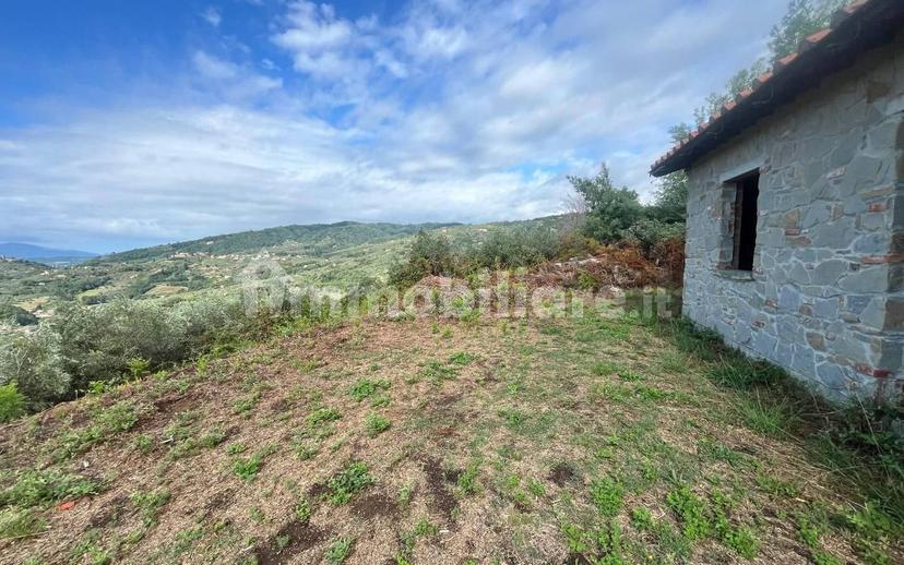 Rustico, da ristrutturare, 180 m², Margine Coperta Traversagna, Massa e Cozzile — foto 10 di 36