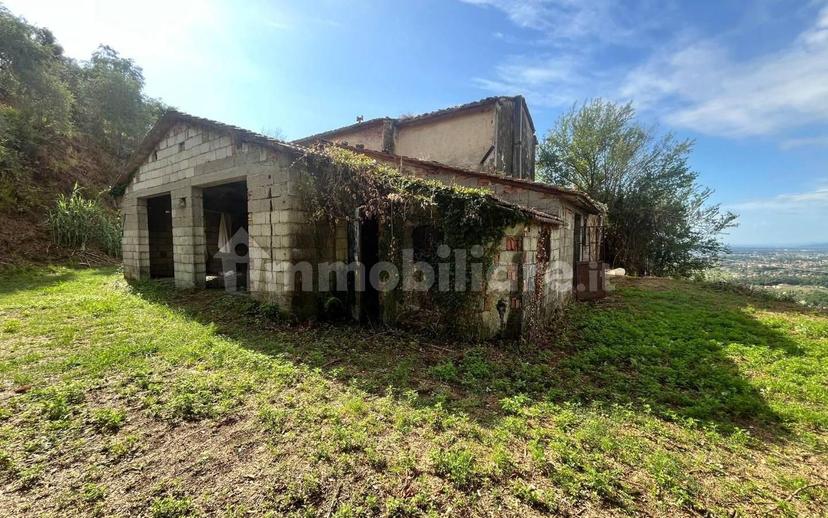 Rustico, da ristrutturare, 180 m², Margine Coperta Traversagna, Massa e Cozzile — foto 27 di 36