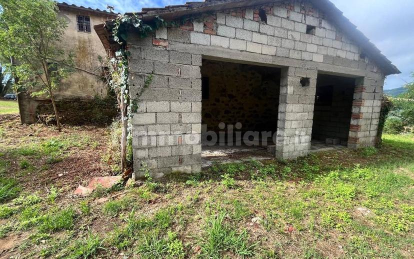 Rustico, da ristrutturare, 180 m², Margine Coperta Traversagna, Massa e Cozzile — foto 7 di 36