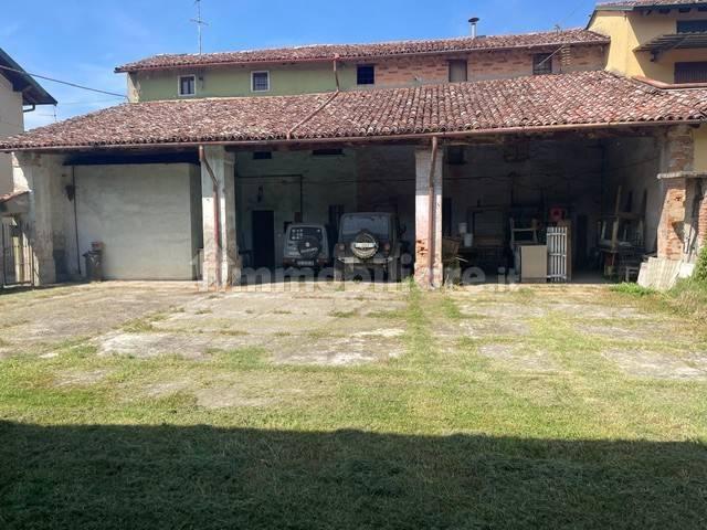 Cascina via Regona, Credera Rubbiano — foto 7 di 16