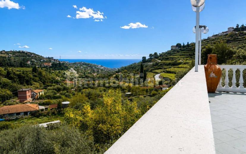Villa unifamiliare via Ludovico Ariosto, Coldirodi, Sanremo — foto 5 di 43