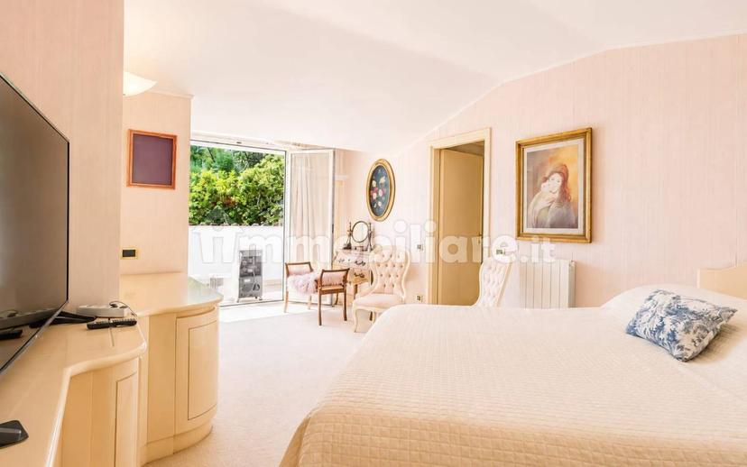 Villa unifamiliare via Ludovico Ariosto, Coldirodi, Sanremo — foto 3 di 43
