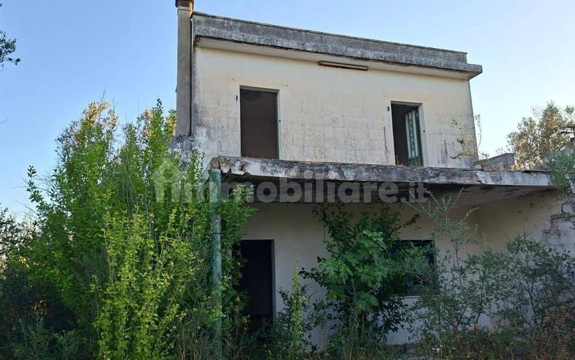 Casa colonica contrada cola, Collepasso — foto 3 di 12