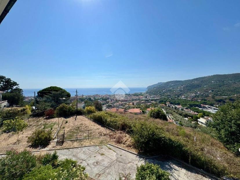 Villa bifamiliare via Alla Rocca 54, Spotorno — foto 43 di 46