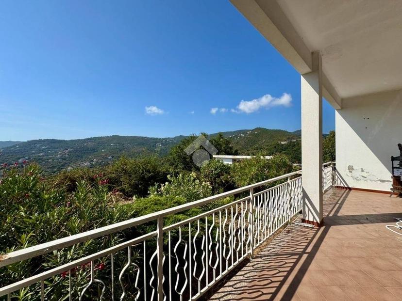 Villa bifamiliare via Alla Rocca 54, Spotorno — foto 6 di 46
