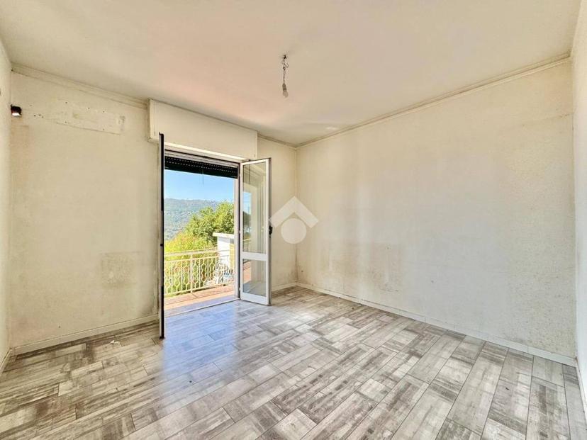 Villa bifamiliare via Alla Rocca 54, Spotorno — foto 33 di 46