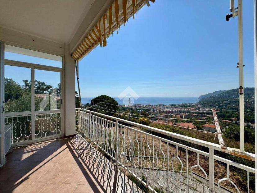 Villa bifamiliare via Alla Rocca 54, Spotorno — foto 14 di 46