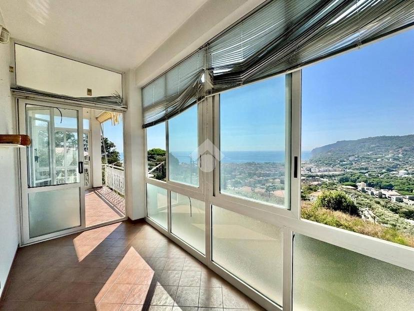 Villa bifamiliare via Alla Rocca 54, Spotorno — foto 26 di 46