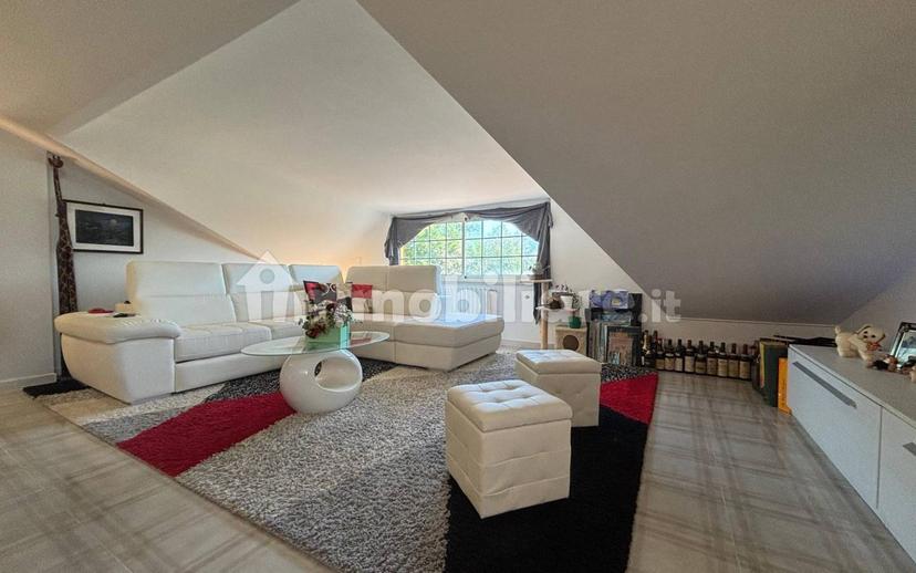 Trilocale via Leonardo Petruzzi 32, Fonte Umano San Martino Alta, Città Sant'Angelo — foto 11 di 44