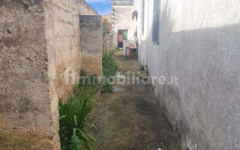 Terratetto unifamiliare via Camillo Benso di Cavour 51, Collepasso — foto 2 di 26