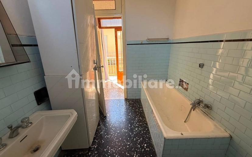 Trilocale via Angelo Mazzoldi, Centro, Montichiari — foto 16 di 29