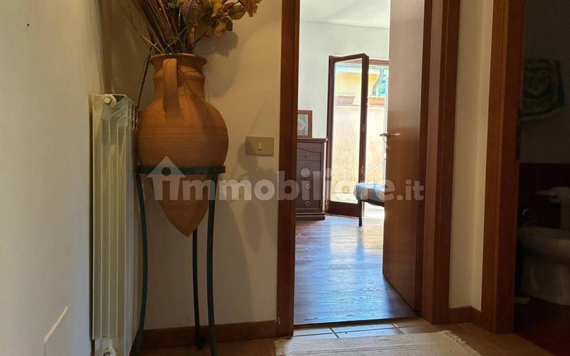 Villa a schiera 3 locali, buono stato, Punta Del Lago, Ronciglione — foto 2 di 22