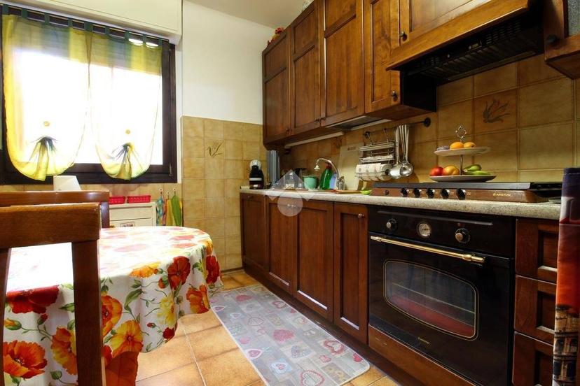 Trilocale via giuseppe verdi 35, Centro, Agrate Brianza — foto 18 di 24