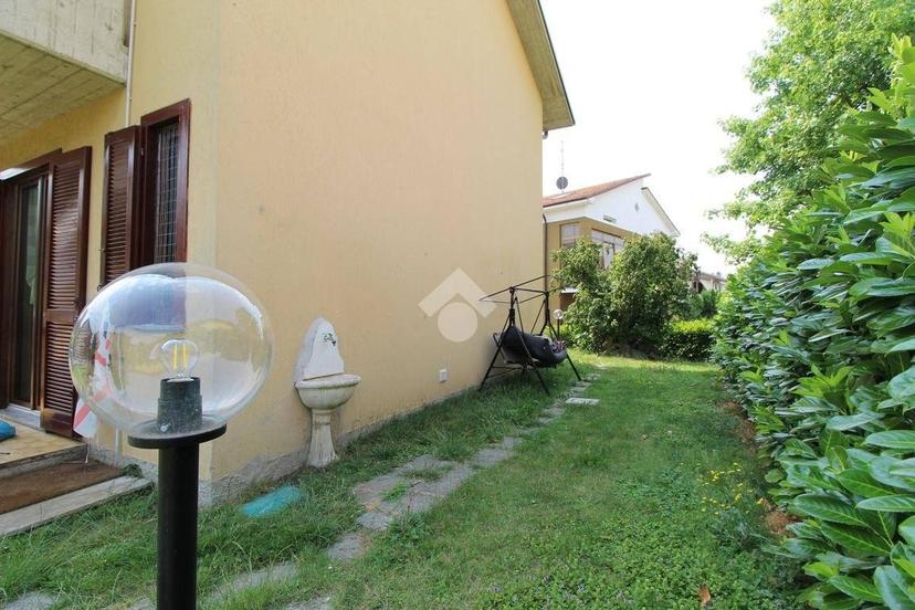 Villa a schiera via Michelangelo 12, Centro, Veduggio con Colzano — foto 33 di 39