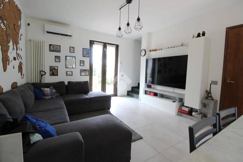 Villa a schiera via Michelangelo 12, Centro, Veduggio con Colzano — foto 35 di 39