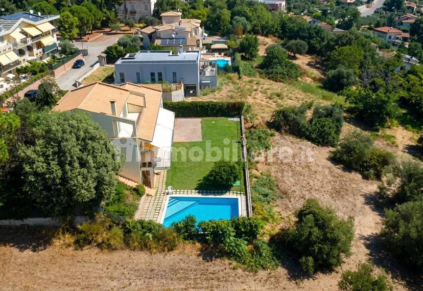 Villa unifamiliare via delle Croci, Centro, Fossacesia — foto 34 di 41