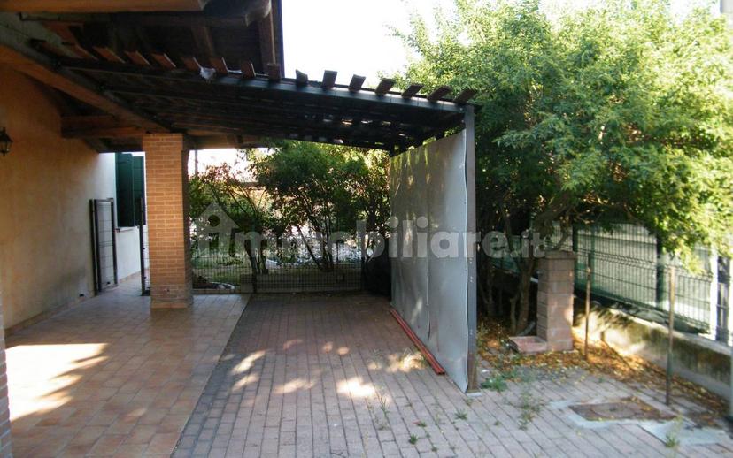 Villa bifamiliare via Roma, Centro, Campodoro