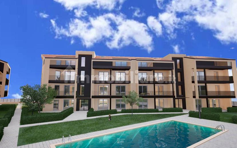 Trilocale via Venezia 42, Centro, Peschiera del Garda
