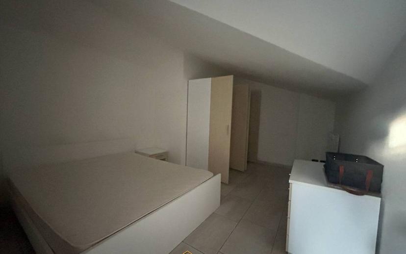 Mansarda via Gerolamo Bella 2, Centro, Carrù — foto 6 di 11