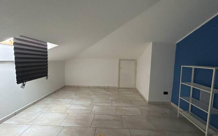 Mansarda via Gerolamo Bella 2, Centro, Carrù — foto 4 di 11