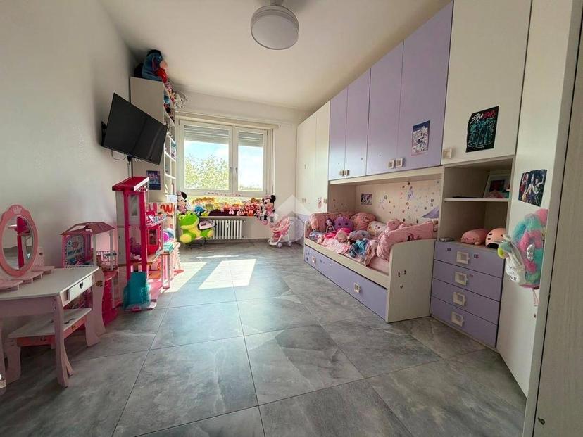 Quadrilocale viale po 64, Centro, Crescentino