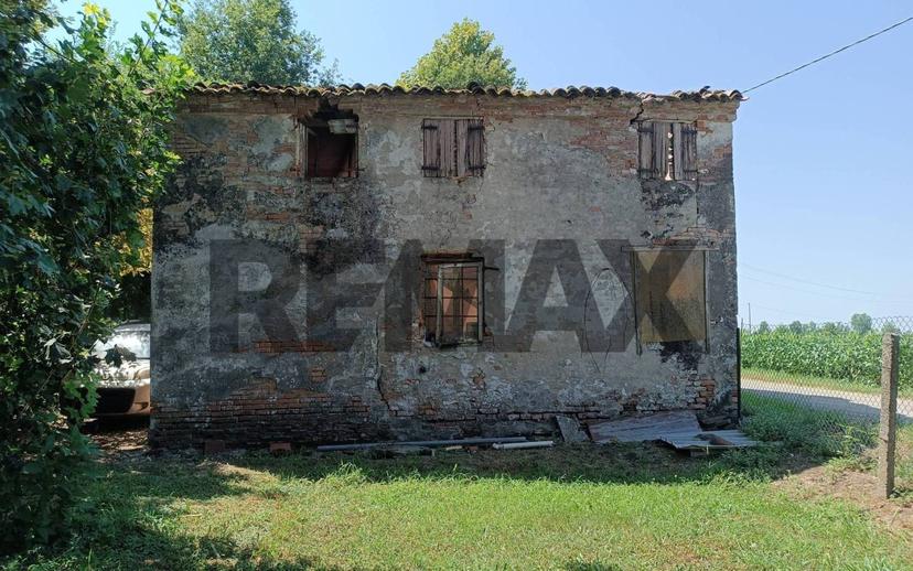 Rustico, da ristrutturare, 138 m², Canda — foto 6 di 6