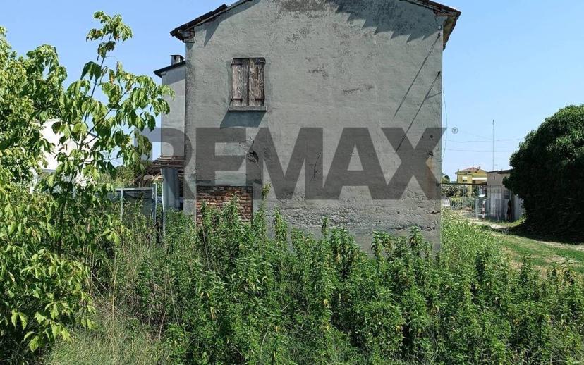 Rustico, da ristrutturare, 202 m², Stienta — foto 5 di 5