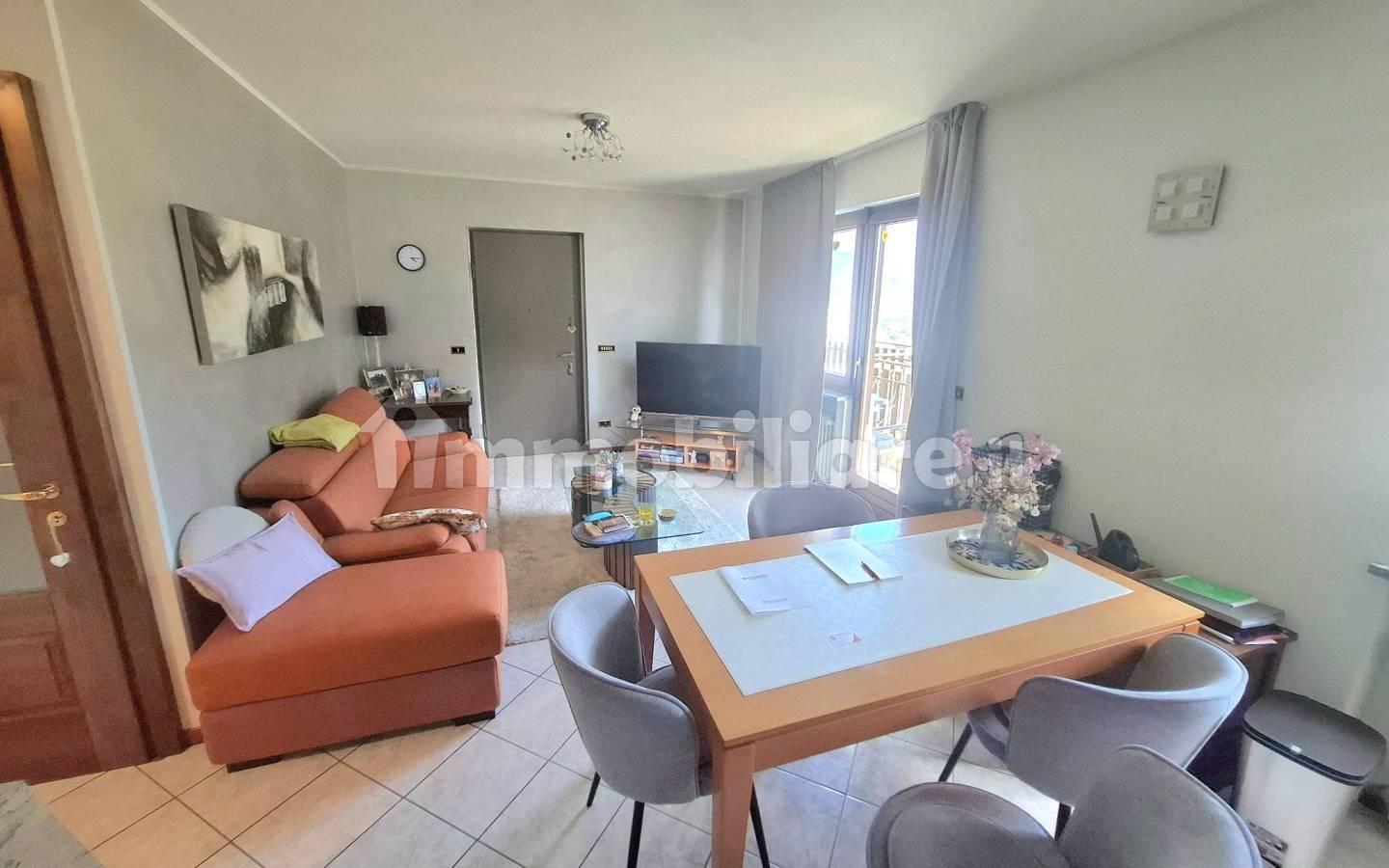 Bilocale frazione Merlin 13/d, Centro, Chatillon