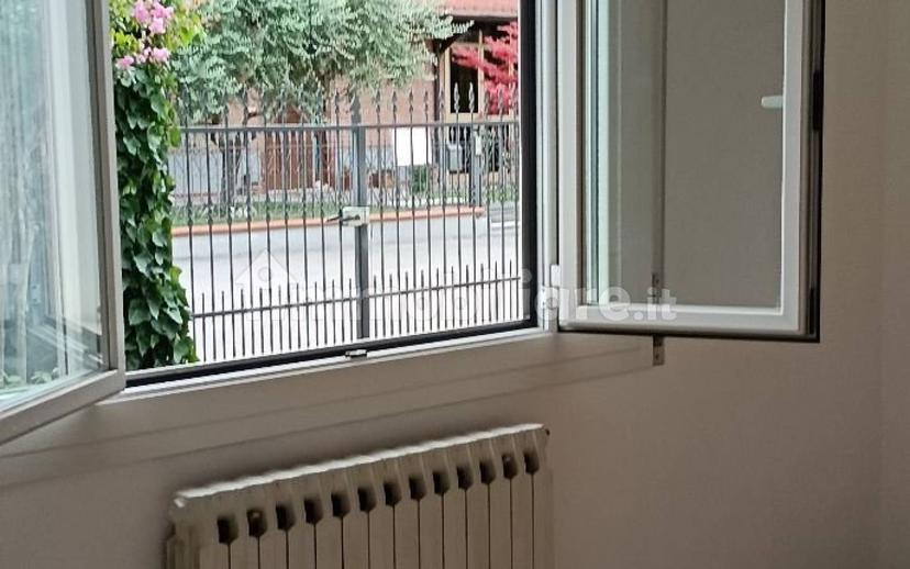 Terratetto plurifamiliare via San Carlo Borromeo 5, Centro, Guastalla — foto 16 di 20