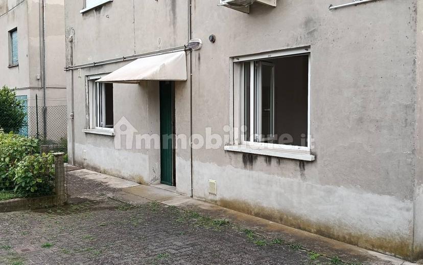 Terratetto plurifamiliare via San Carlo Borromeo 5, Centro, Guastalla — foto 7 di 20