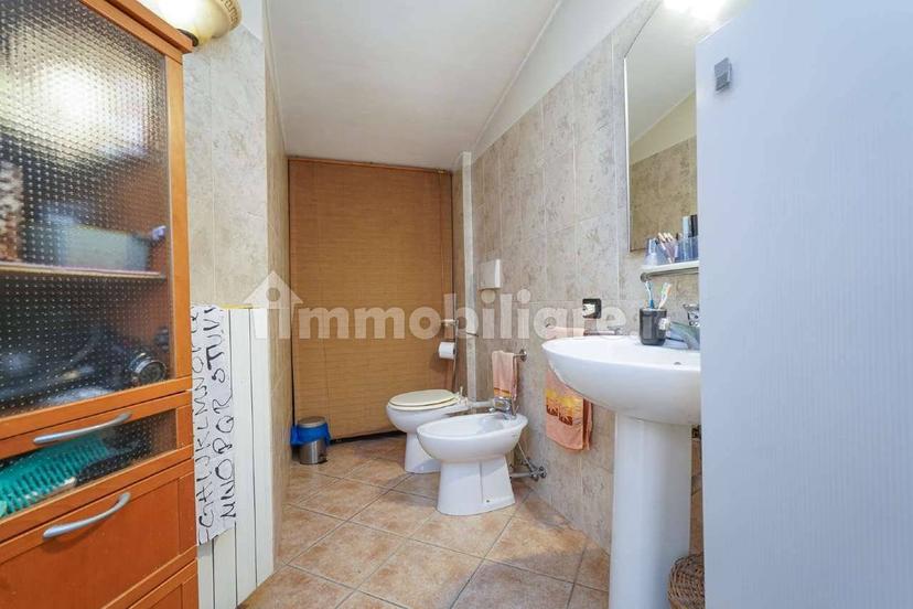 Trilocale via Gaetano Donizetti 9, Boltiere — foto 15 di 31