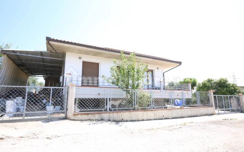 Villa unifamiliare via Aurelio Saliceti, San Giovanni, Roseto degli Abruzzi — foto 23 di 26