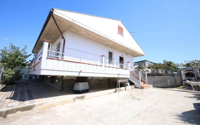 Villa unifamiliare via Aurelio Saliceti, San Giovanni, Roseto degli Abruzzi — foto 15 di 26