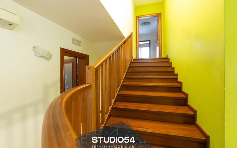 Villa unifamiliare via Monte Olimpo 28, San Donà di Piave — foto 2 di 57