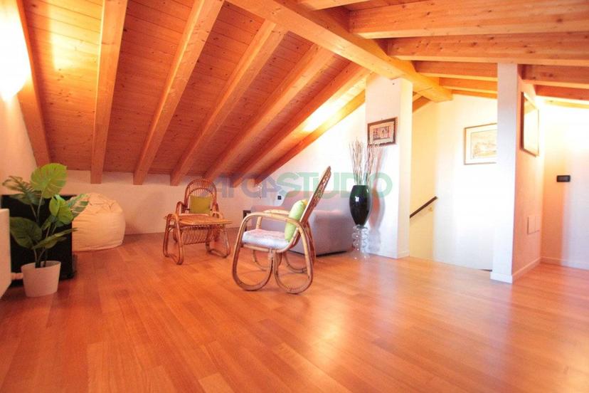 Villa a schiera via Monte San Michele, Centro, Quinto Vicentino