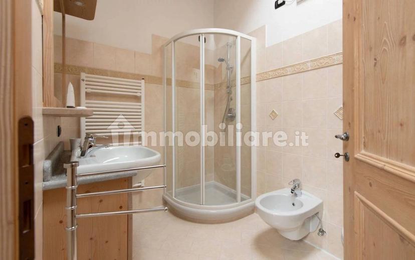 Bilocale via Roma, 39, Centro, Bormio — foto 12 di 14