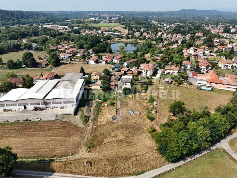 Rustico via Valsesia, 3, Centro, Castelletto Sopra Ticino — foto 2 di 16