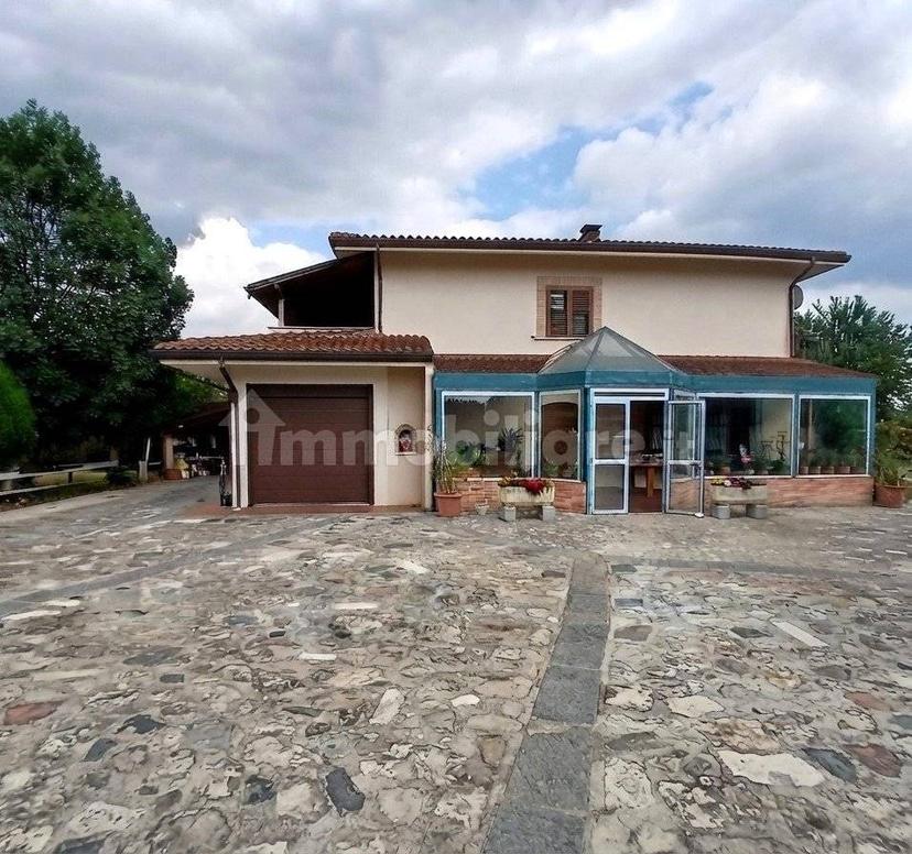 Villa unifamiliare, ottimo stato, 250 m², Bellavista - Pianola, L'Aquila — foto 6 di 40