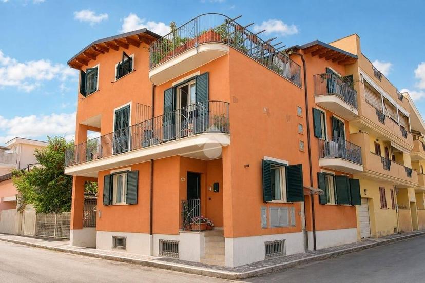 Trilocale via L. Settembrini, Centro, Roseto degli Abruzzi
