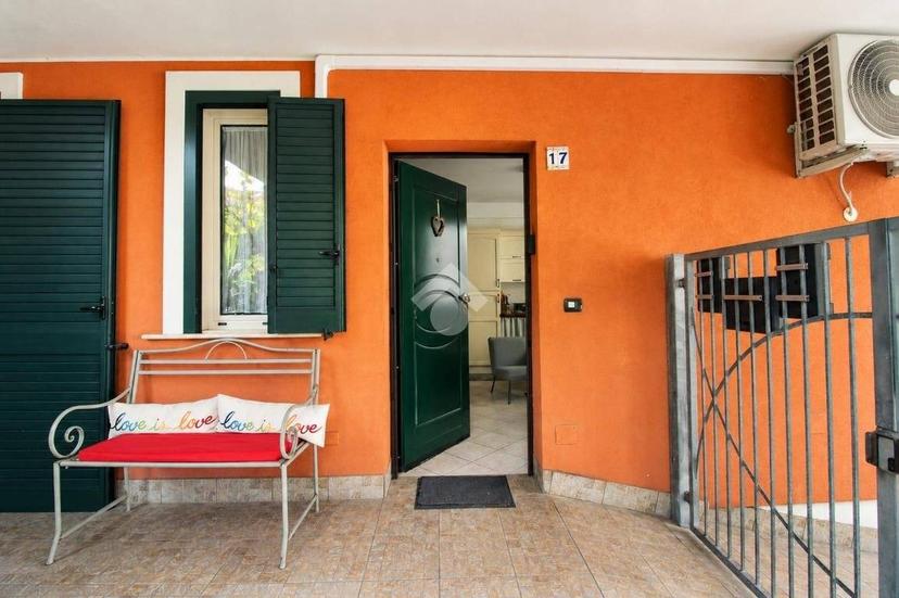 Trilocale via L. Settembrini, Centro, Roseto degli Abruzzi — foto 6 di 18