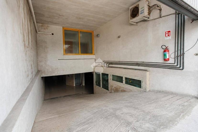 Trilocale via L. Settembrini, Centro, Roseto degli Abruzzi — foto 10 di 18