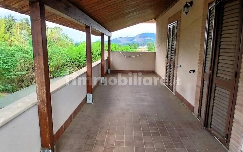 Villa unifamiliare, ottimo stato, 250 m², Bellavista - Pianola, L'Aquila — foto 15 di 40