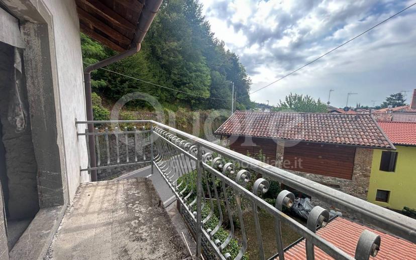 Terratetto plurifamiliare via Divisione Julia 36, Tarcento